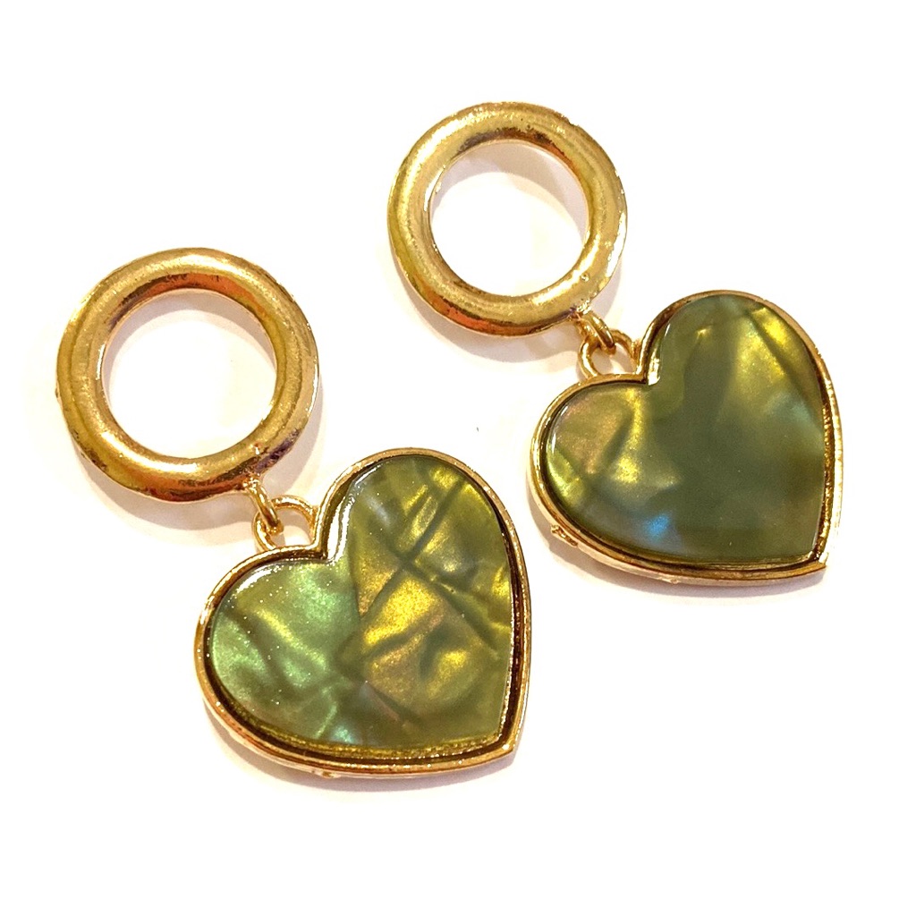 Mother Of Pearl Heart Earrings Iridescent Green Yellow Gold Mother Of Pearl Heart Earrings Iridescent Green Yellow Gold
